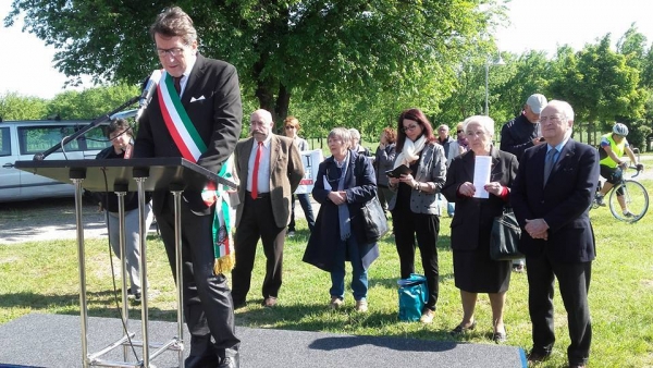 Inaugurazione stele dedicata a Gina Borellini